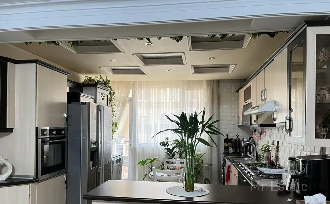 ۸۰متر/دو خواب/فول امکانات/کوچه مبینی