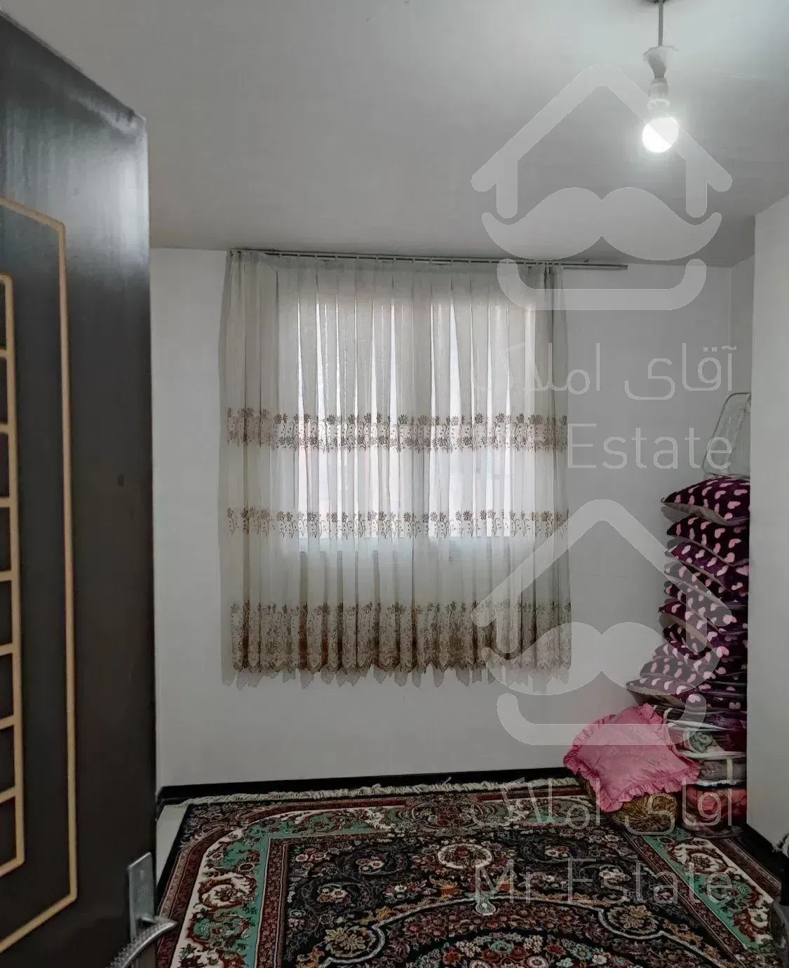 آپارتمان طبقه اول ۸۱متری(فاز۱)شهرک سیمرغ