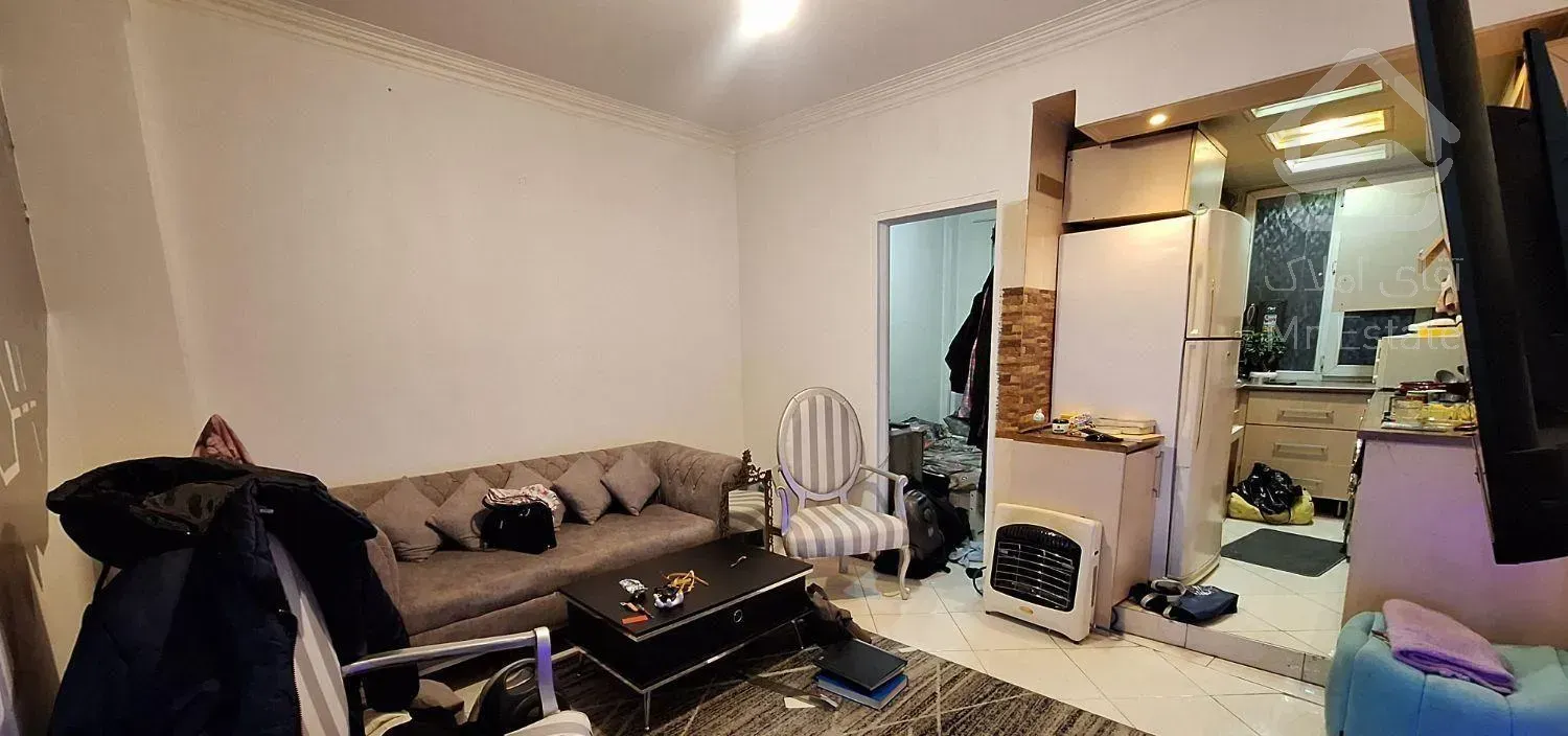 آپارتمان ۴۴ متری/غرق نور