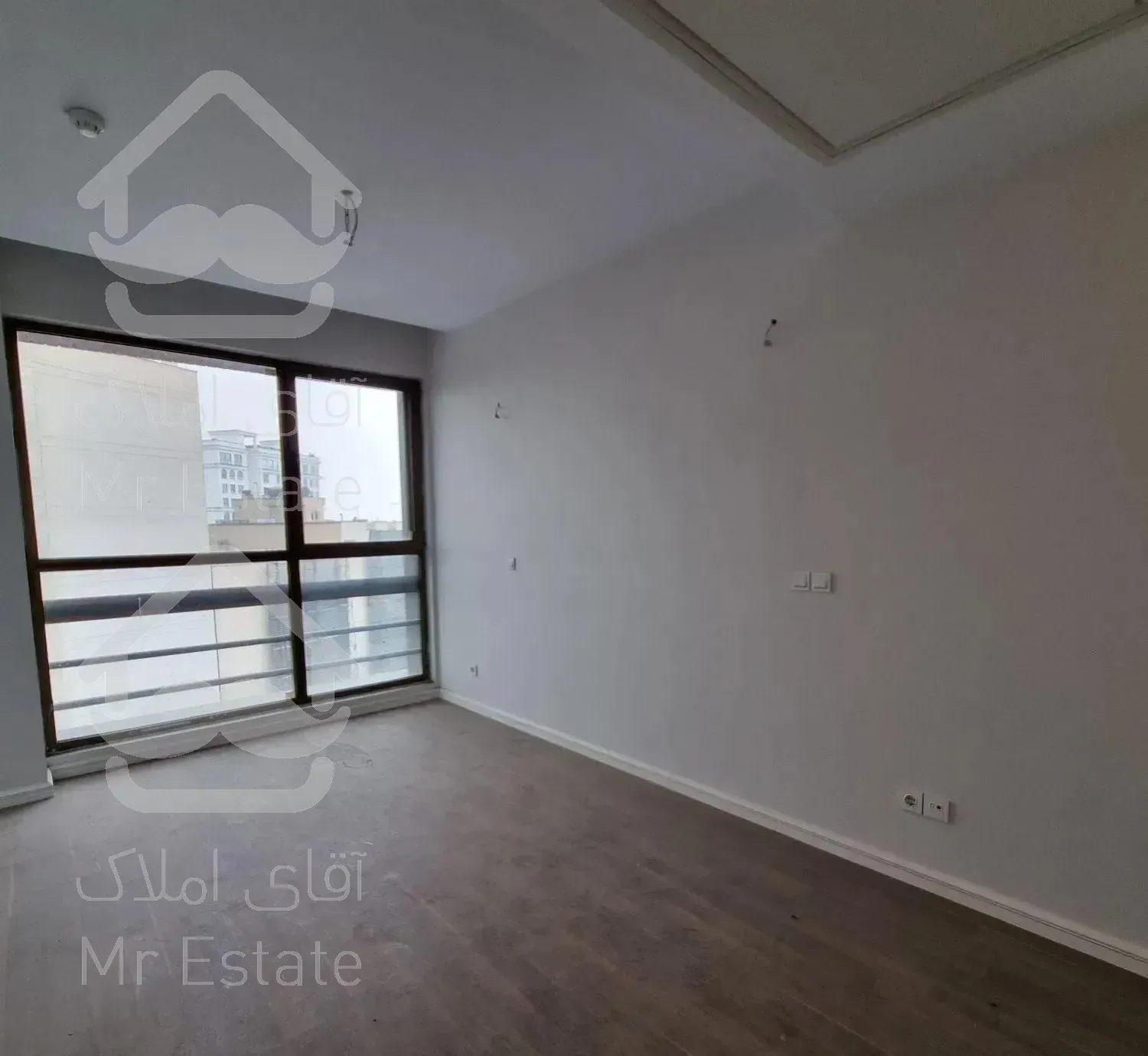 ۱۶۶ متر کلید نخورده ازگل**کاخ اشرافی عیانی**