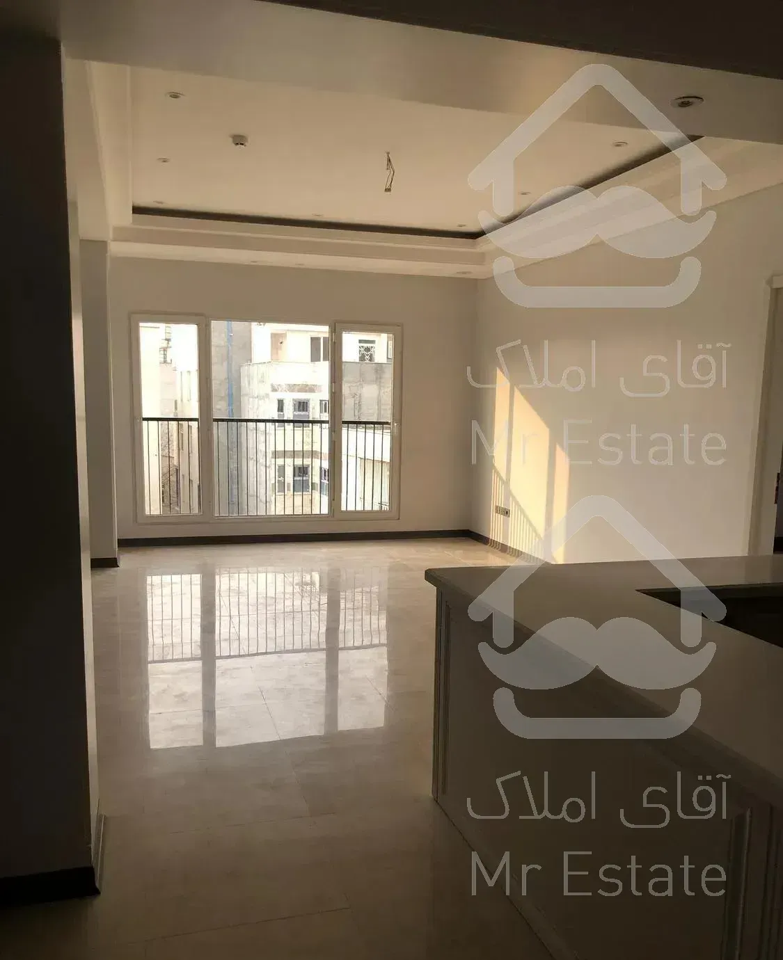 70 متری نوساز کلید نخورده