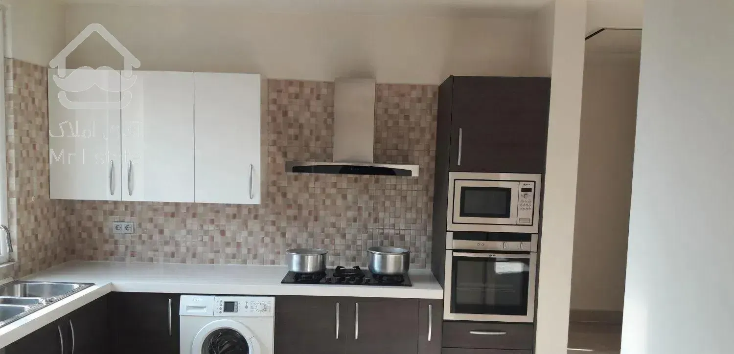 ۱۸۰متر ۲پارکینگ خوش نقشه وغرق در نور قلبه پاسداران