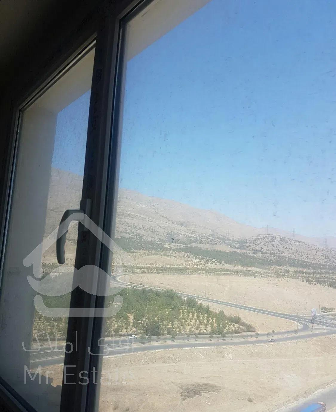 چیتگر.۹۶ متر کلید نخورده با ویو شهر و کوهستان