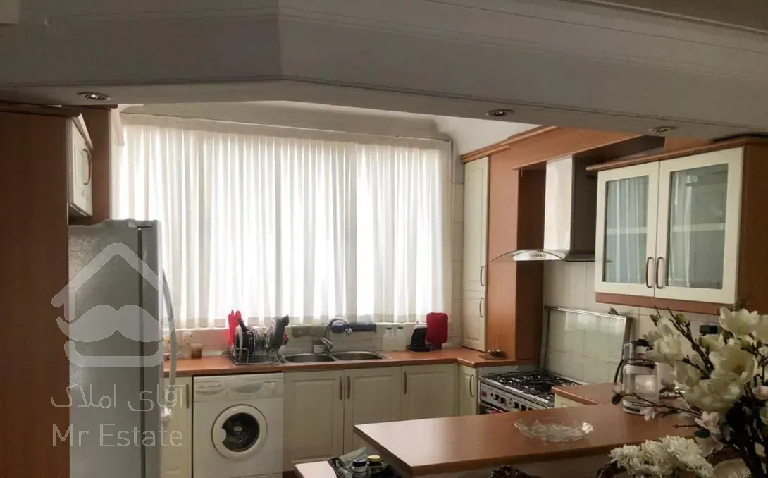 فروش آپارتمان ۹۸ متری ۲ خوابه در قلهک