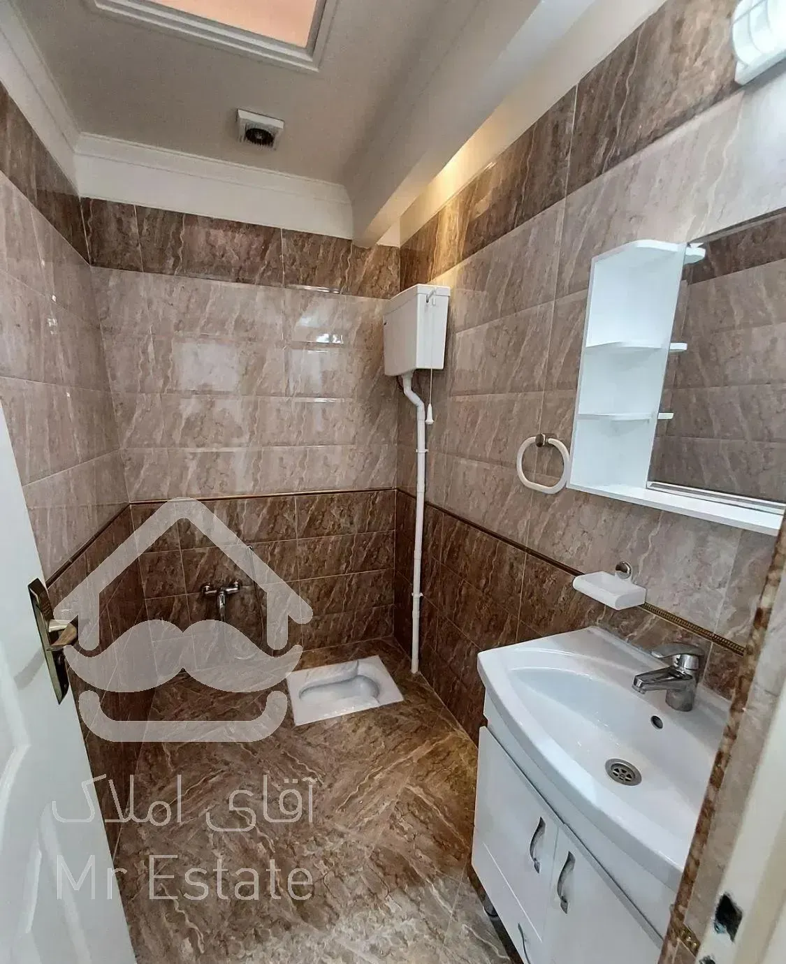 ۸۰متری،دروس،صالح حسینی(فول امکانات)