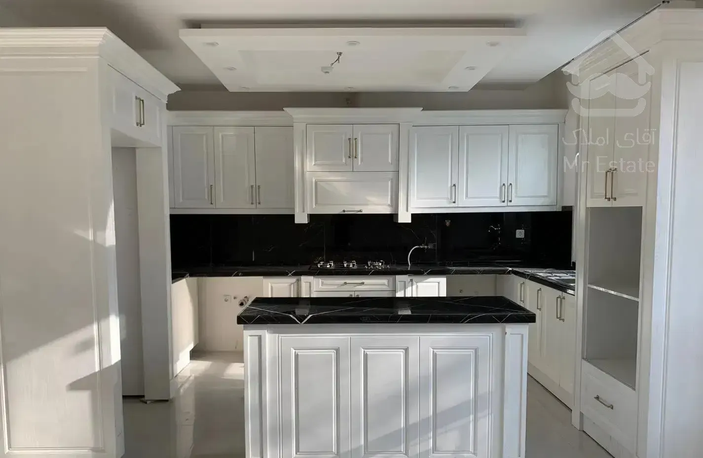 آپارتمان ۱۳۵ متری صفر/ تک‌واحدی رو‌به‌آفتاب/ سرو