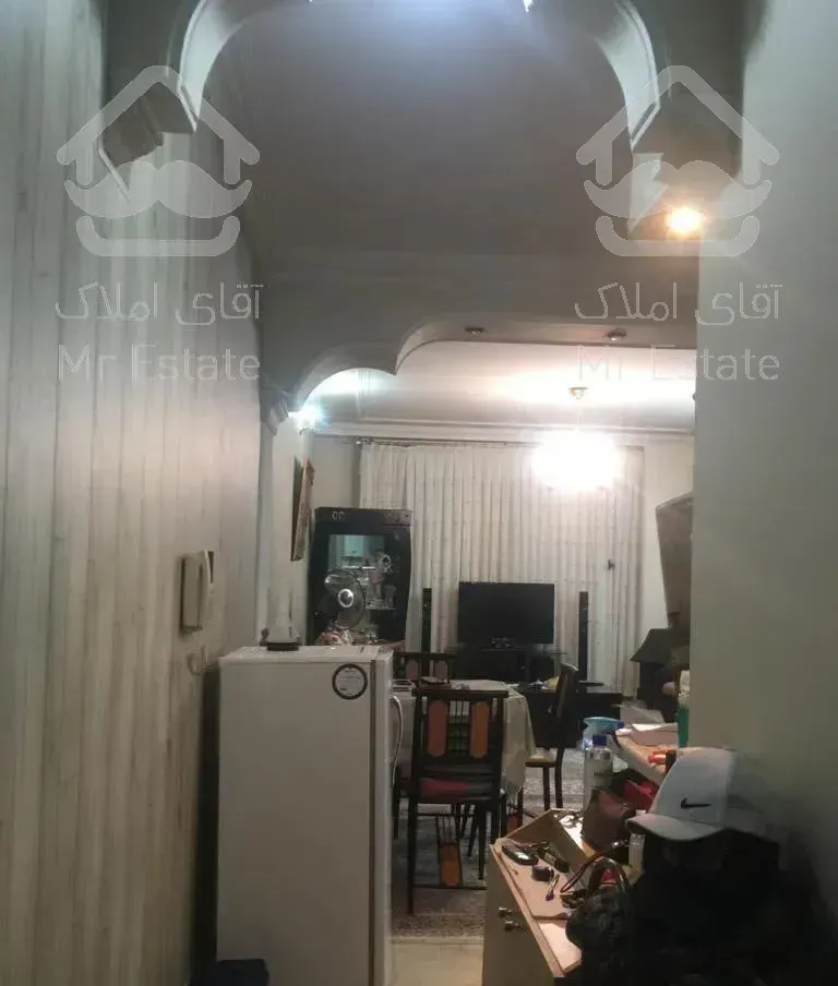 85 متر طبقه نیم جنوبی روبه افتاب سندار در قلم