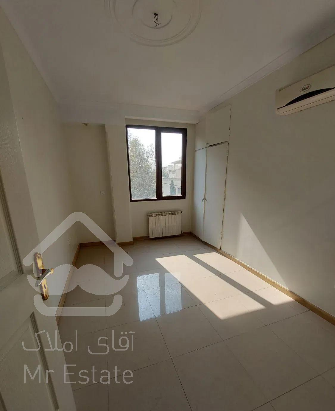 قلهک۱۳۰متر/۳خواب/غرق نور