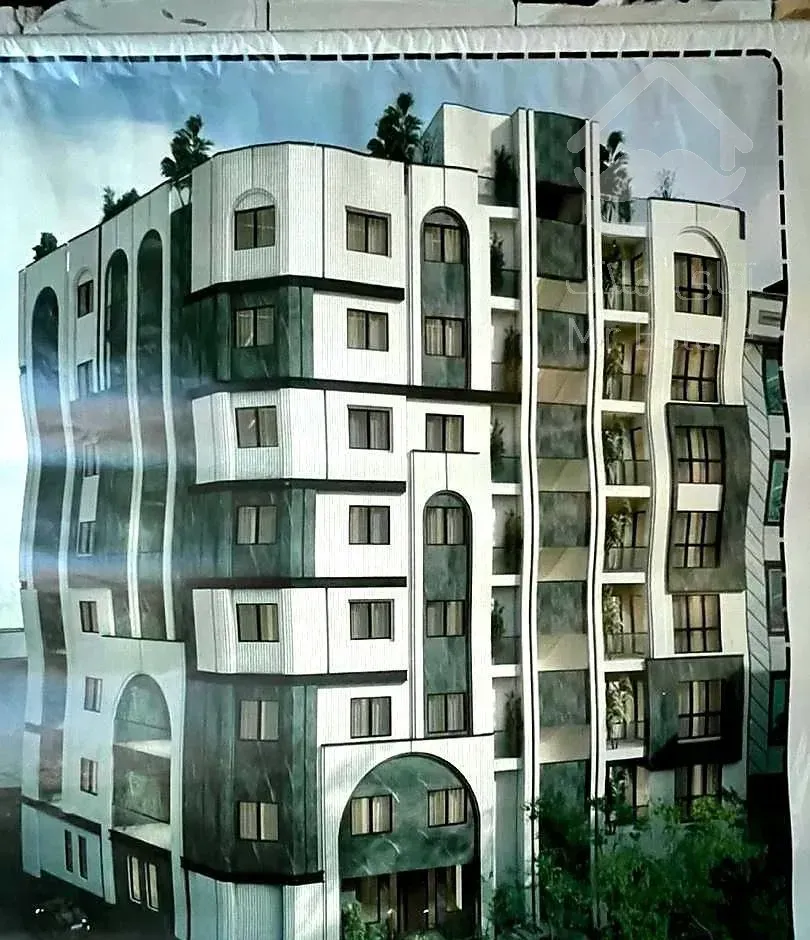 پیش فروش / تهاتر  تحویل 6 ماهه  در بالای پارک ساعی