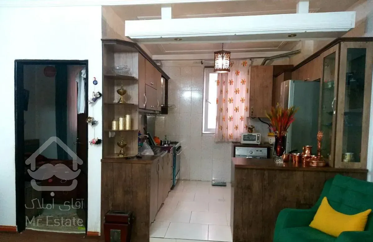 68 متر خ فتحی