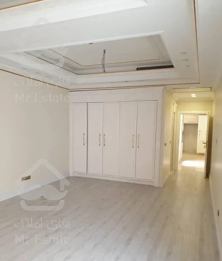 آپارتمان تک واحدی ٢٨١ متری پاسداران