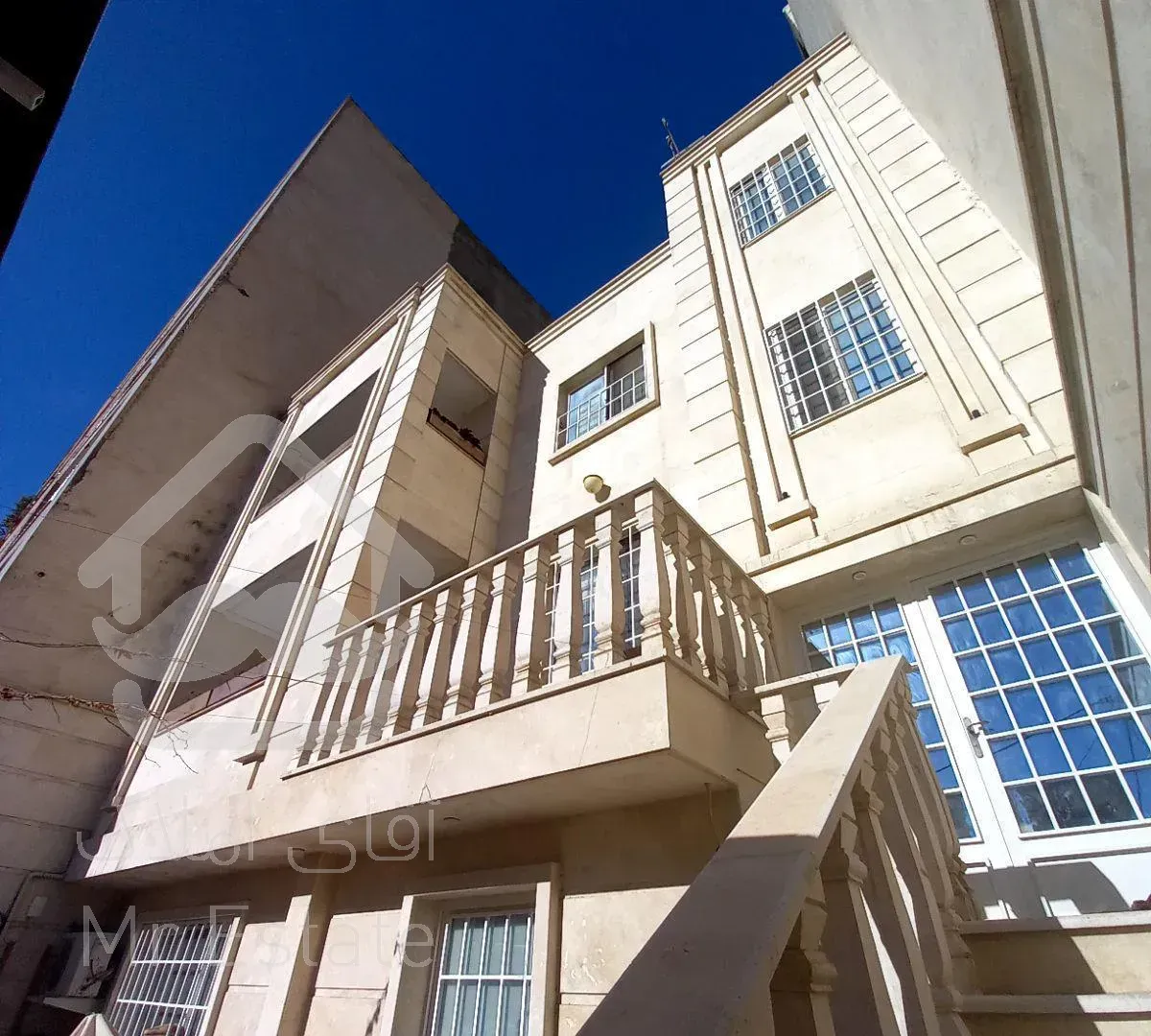 ویلایی ۲۵۰ متری