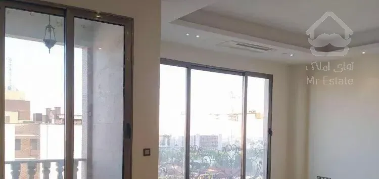 فروش آپارتمان ۱۹۰ متری ۳ خوابه در اقدسیه