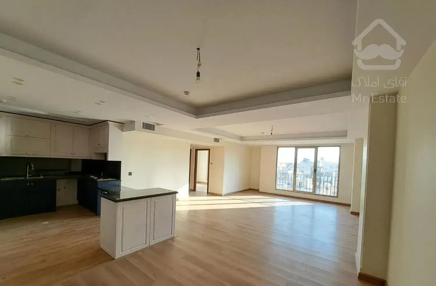 آپارتمان ۱۳۶متری ۳خواب (نفت)