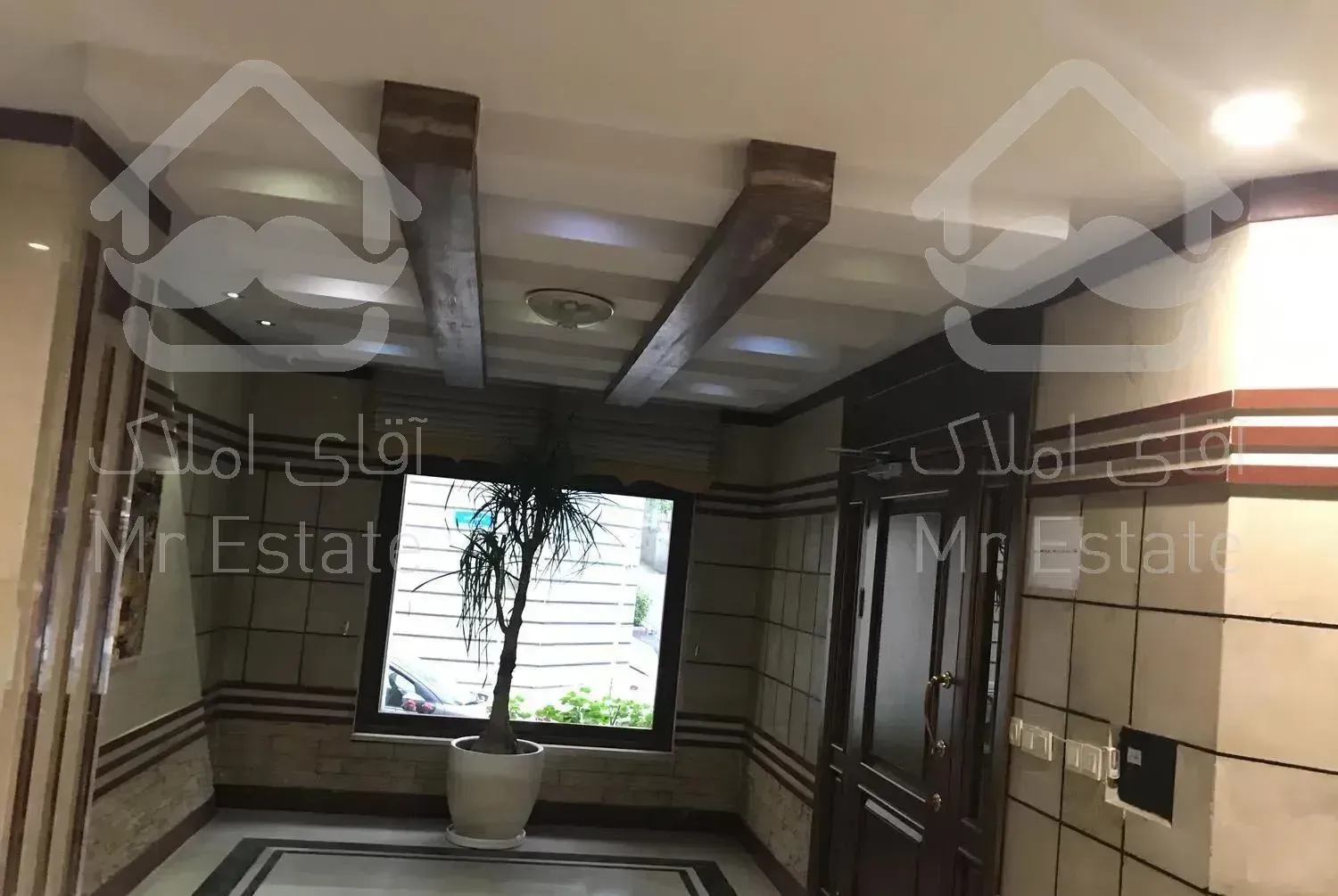 93متر غرق در نور / دسترسی مناسب باغ فردوس