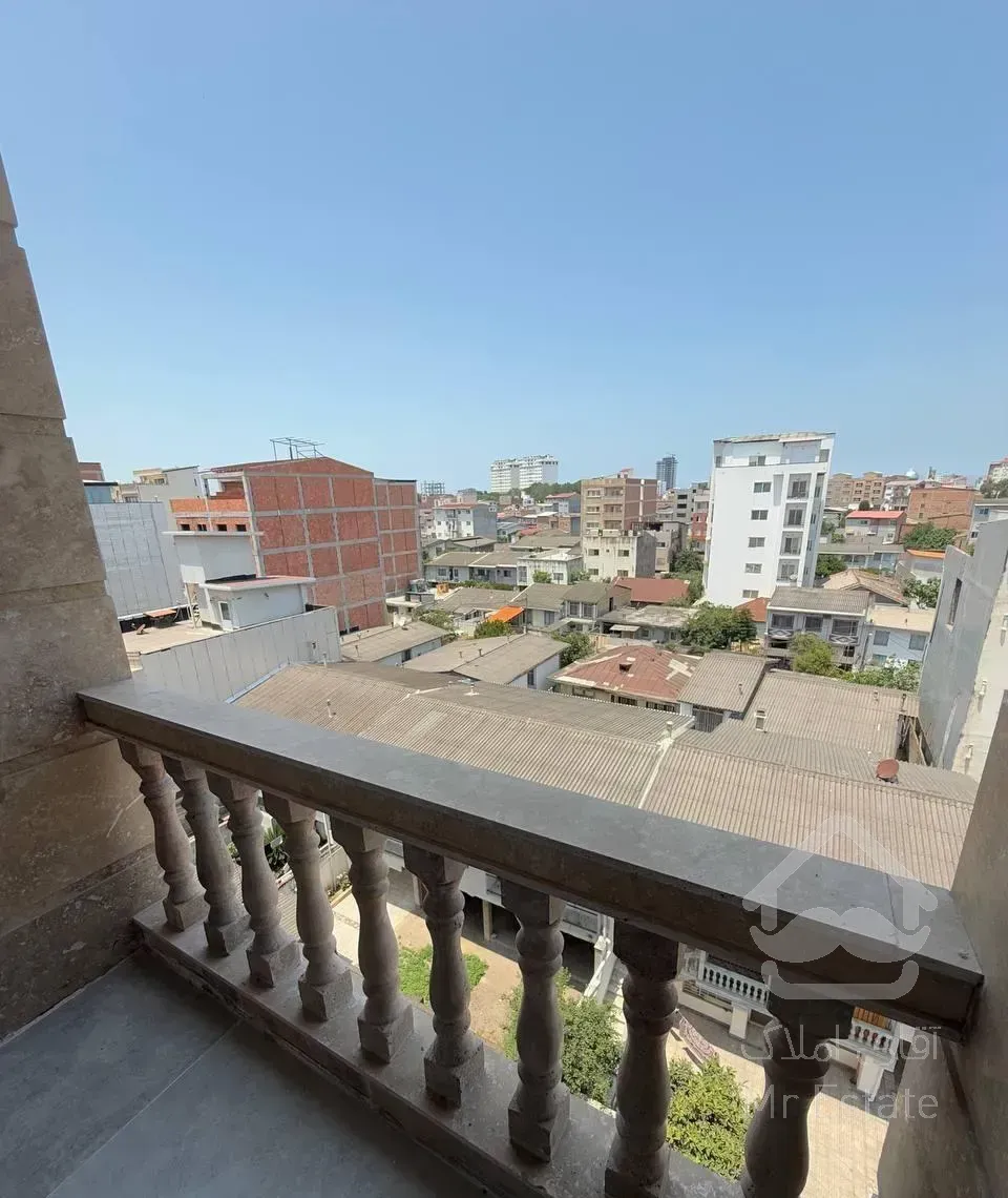 آپارتمان ۱۳۶متری سنددار لوکیشن قوی خیابان امام