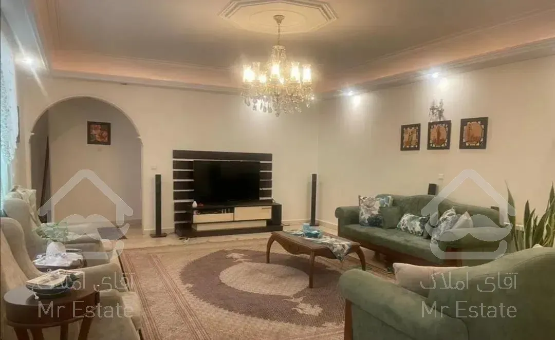 آپارتمان ۲۰۰ متری ، ۳ خواب ، فرعی عریض رشید