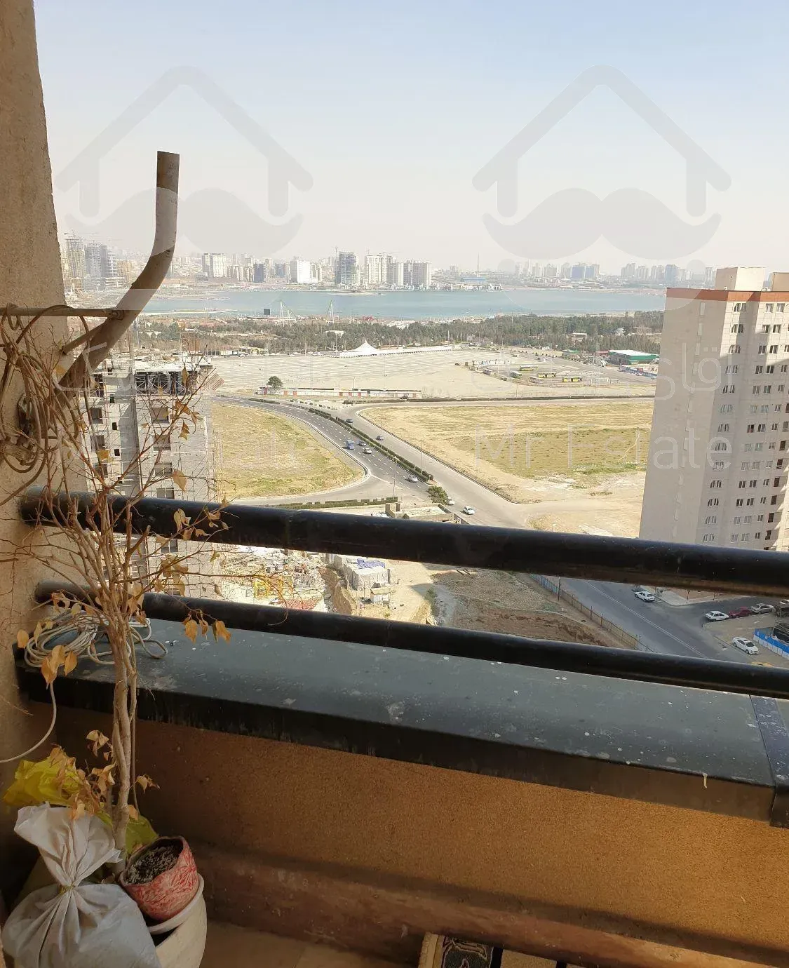 آپارتمان ۱۴۰ متری ۳ خوابه