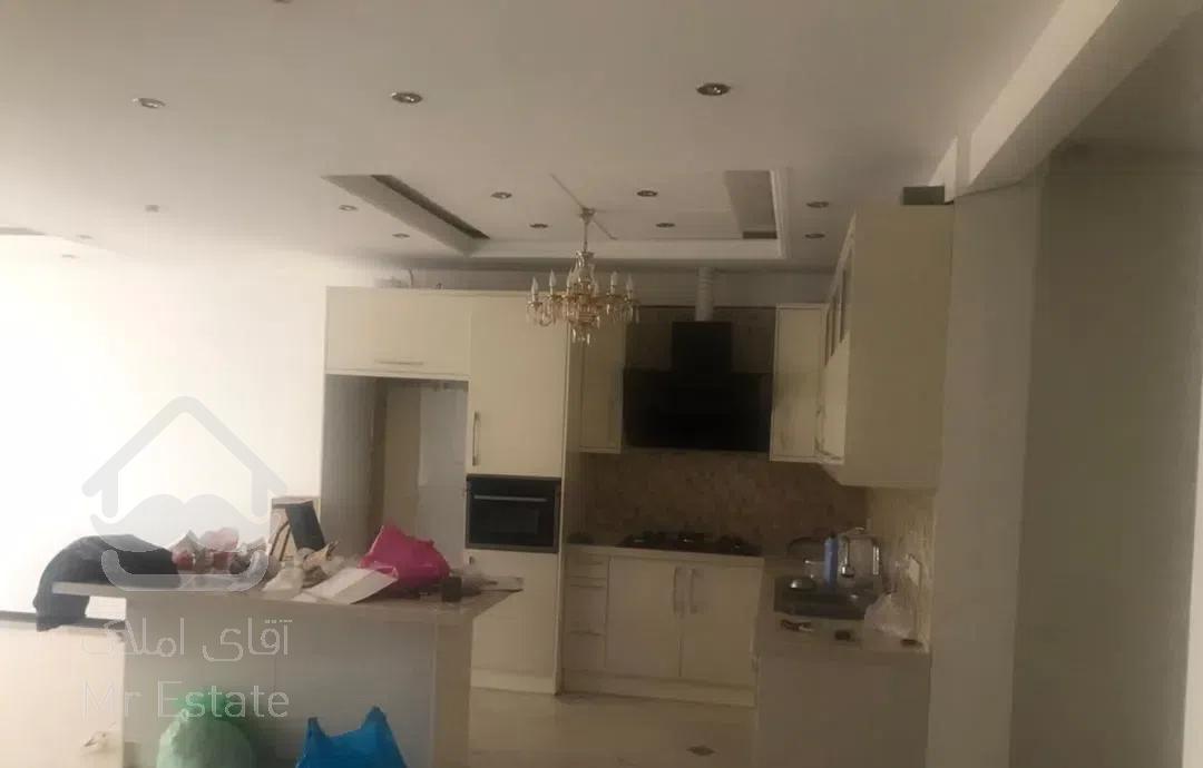 ۱۲۲ متر مشاهیر طبقه اول فول امکانات