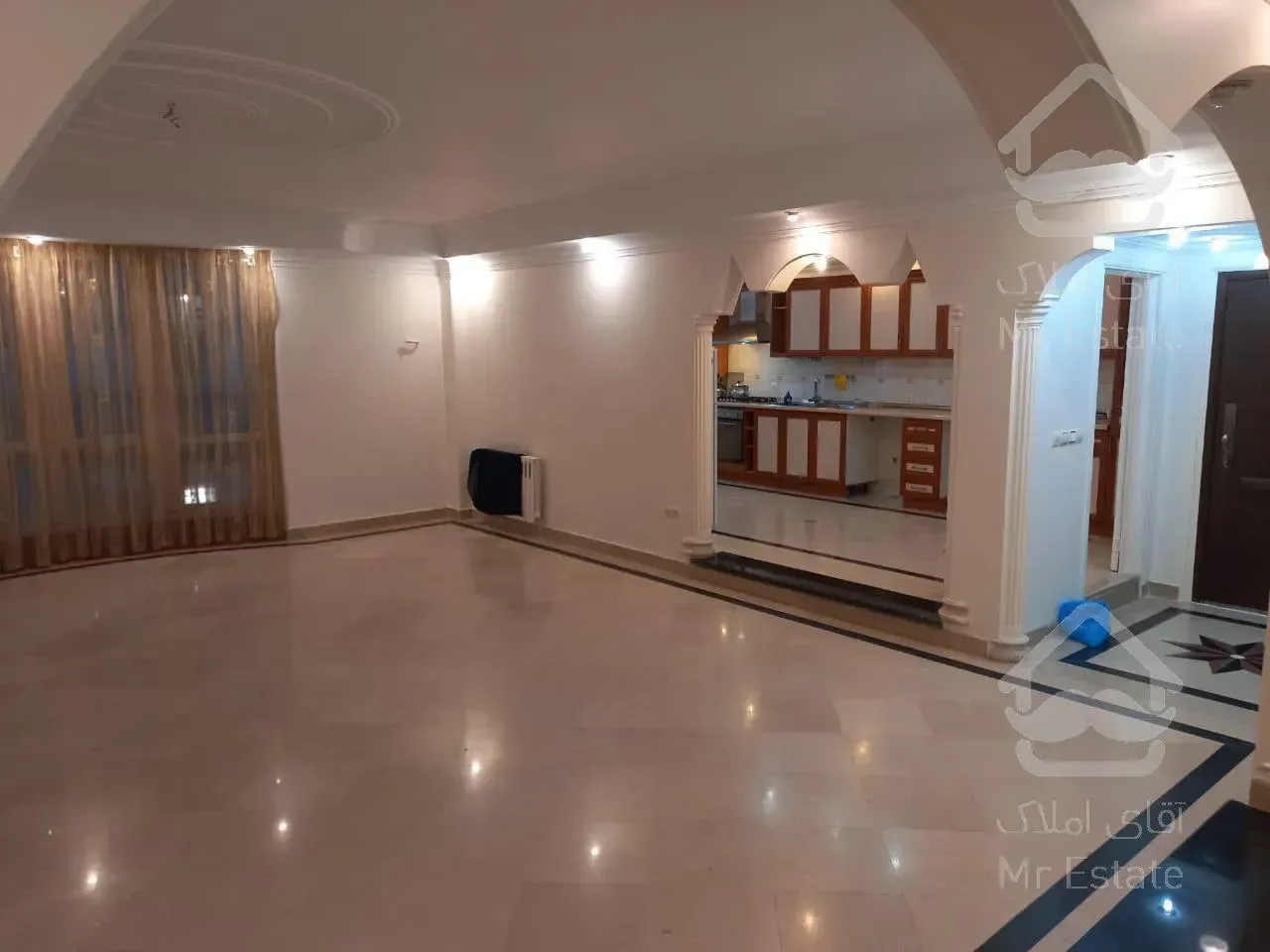 اجاره و رهن آپارتمان زعفرانیه 330  متر اکازيون