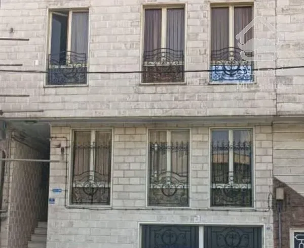 آپارتمان حیاط دار تک واحدی شهرآرا