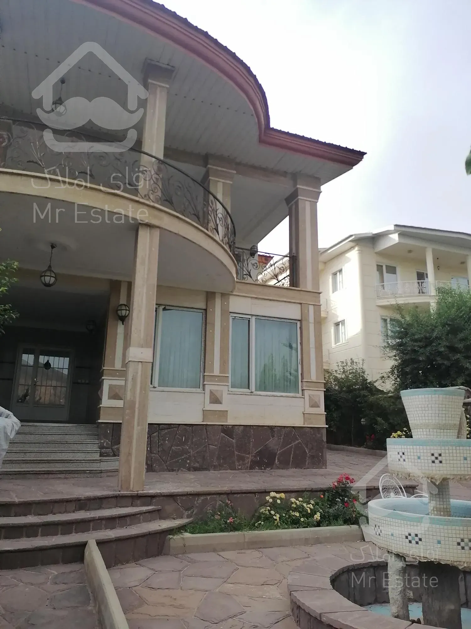 ویلا ۱۸۰۰متر