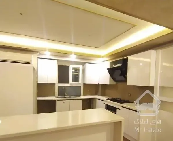 ۸۰ متر ۲ خواب فول پونک(اشرفی) ۸ ساله