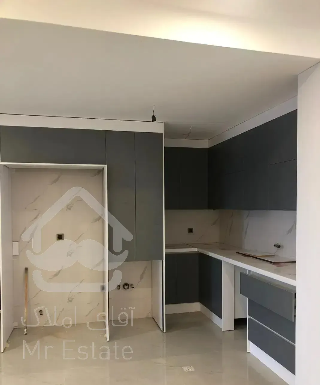 ۱۲۰ متر/ شهرک کریم آباد/ کوچه با گیت نگهبانی