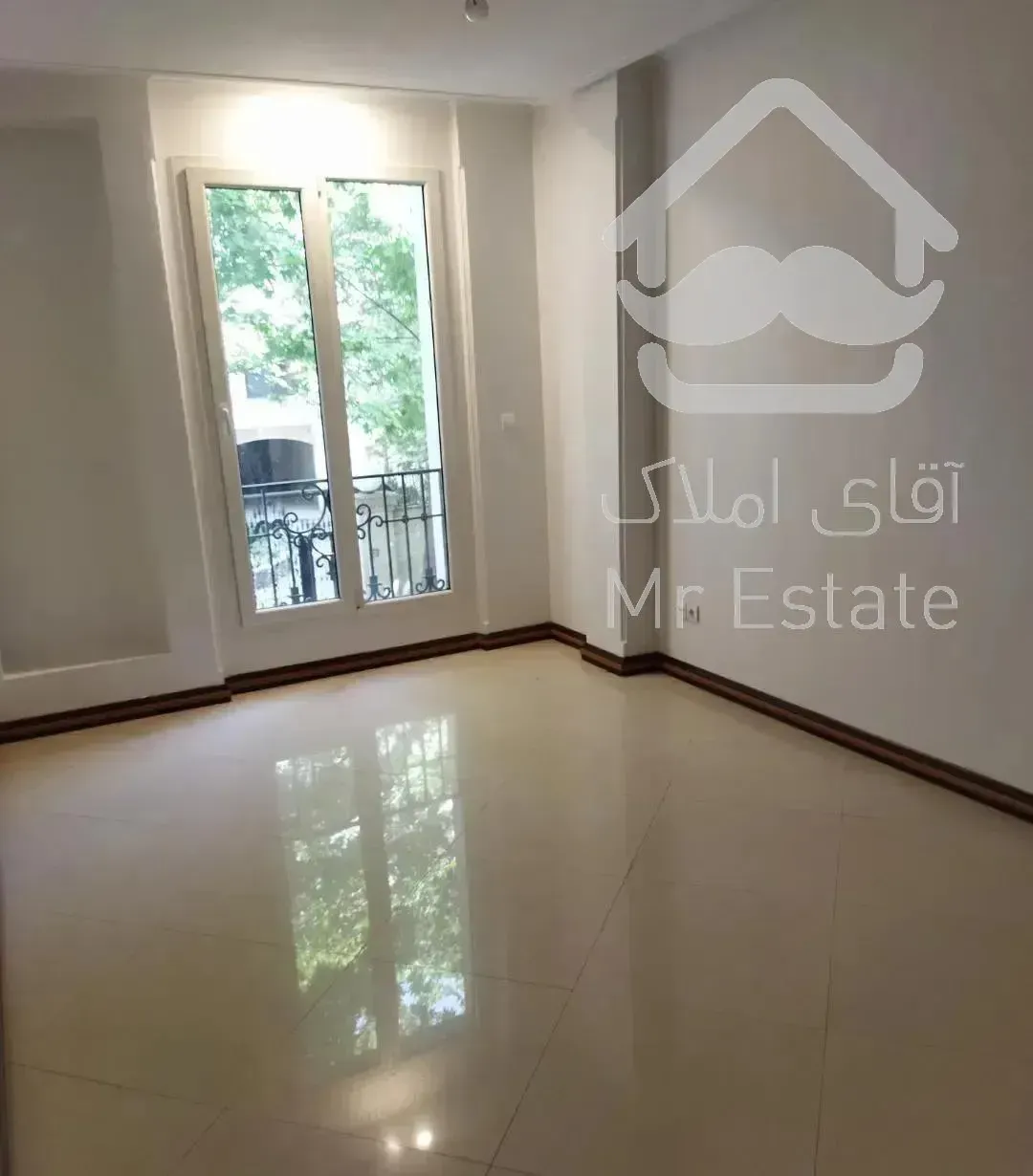 ۱۵۵ متر ۳ خوابه / کامرانیه / لابی و سرایدار مقیم