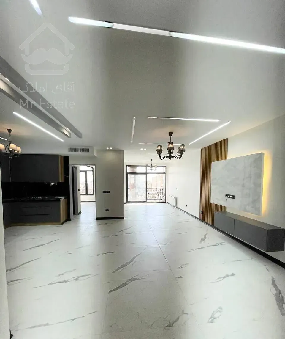 آپارتمان ۱۴۰ متری ۳ خوابه نوساز آکواریوم نور