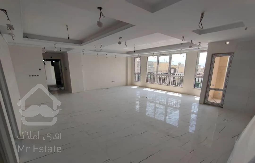 ۱۱۷متر /کلید نخورده/سالن پرده خور