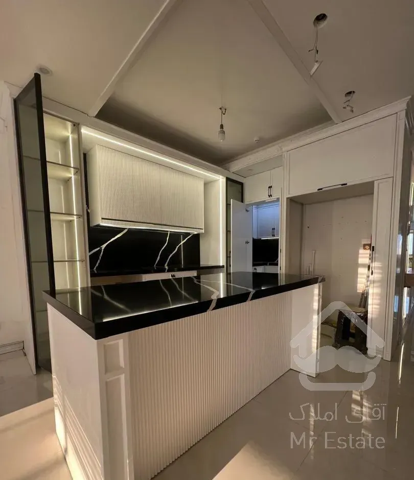 فروش لوکس ترین واحد شهرستان طبقه آخر ۵۰ قدمی دریا