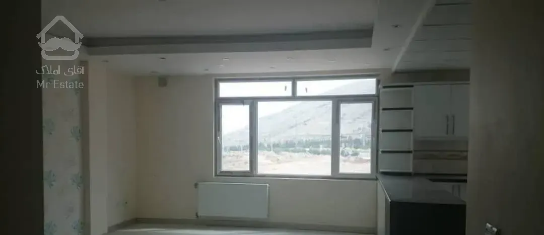 ۱۴۲ متر دو خواب / سالن بزرگ / دو بر نورگیر