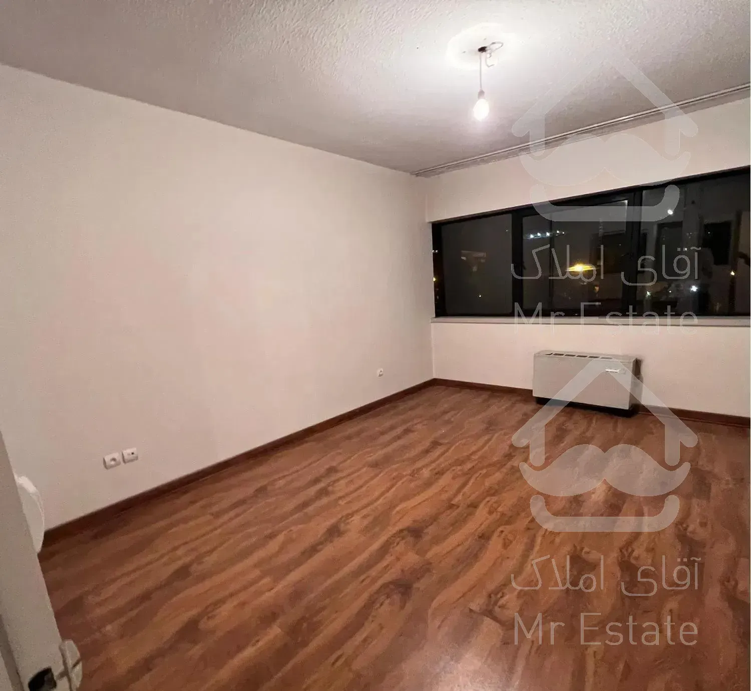 ۳خوابه ۱۴۱متری بالای ورزشگاه