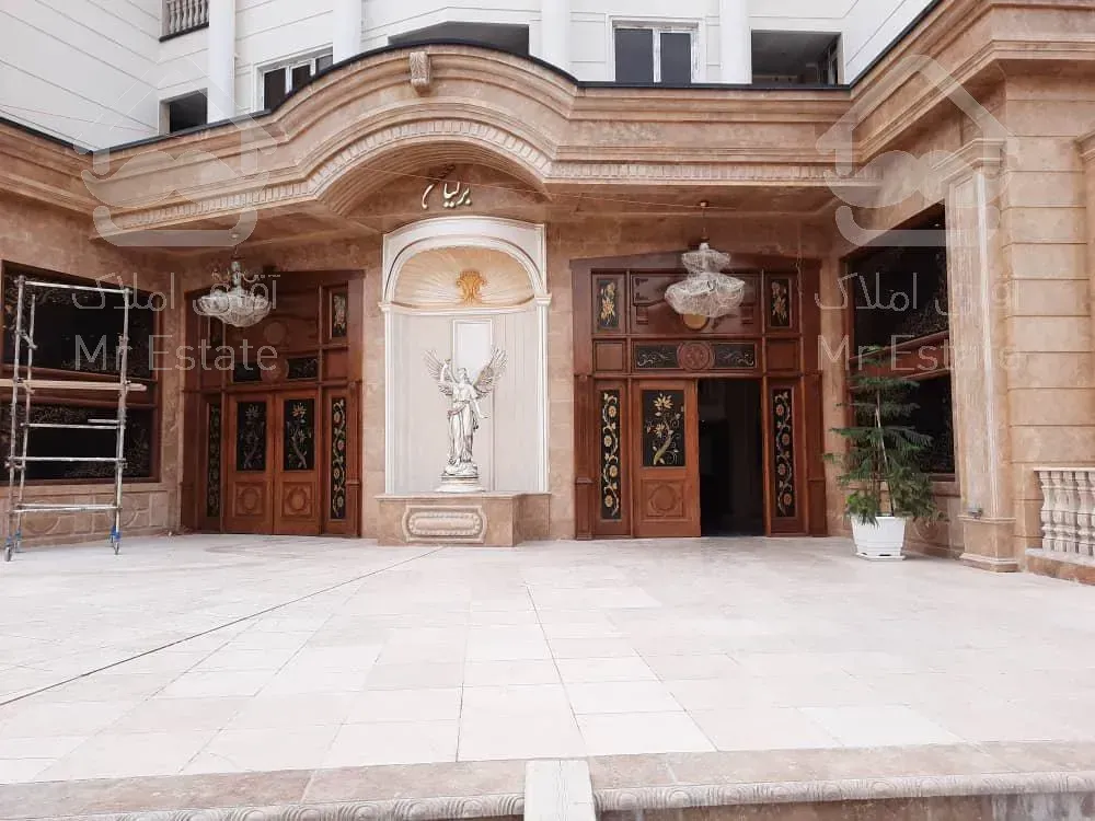 زیرقیمت ترین واحد برج بابهترین امکانات درطبقات بالا