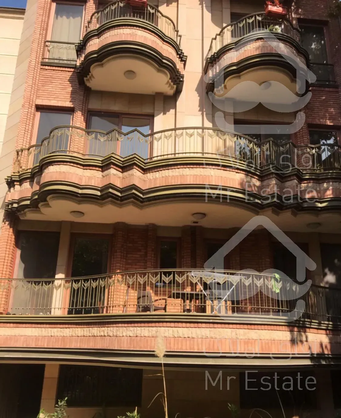 آپارتمان چهار خواب پاسداران (دروس)