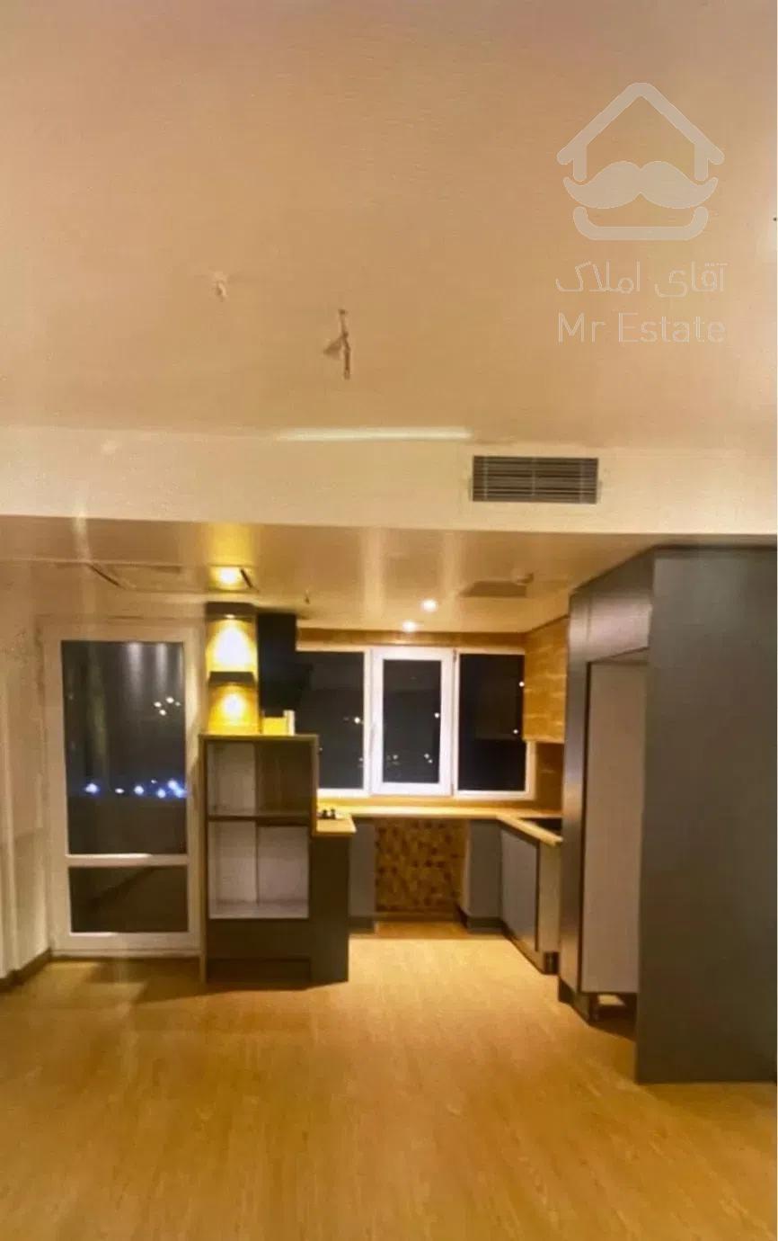 ۷۹ متر / جنوبی / ویو باغ گیاه شناسی