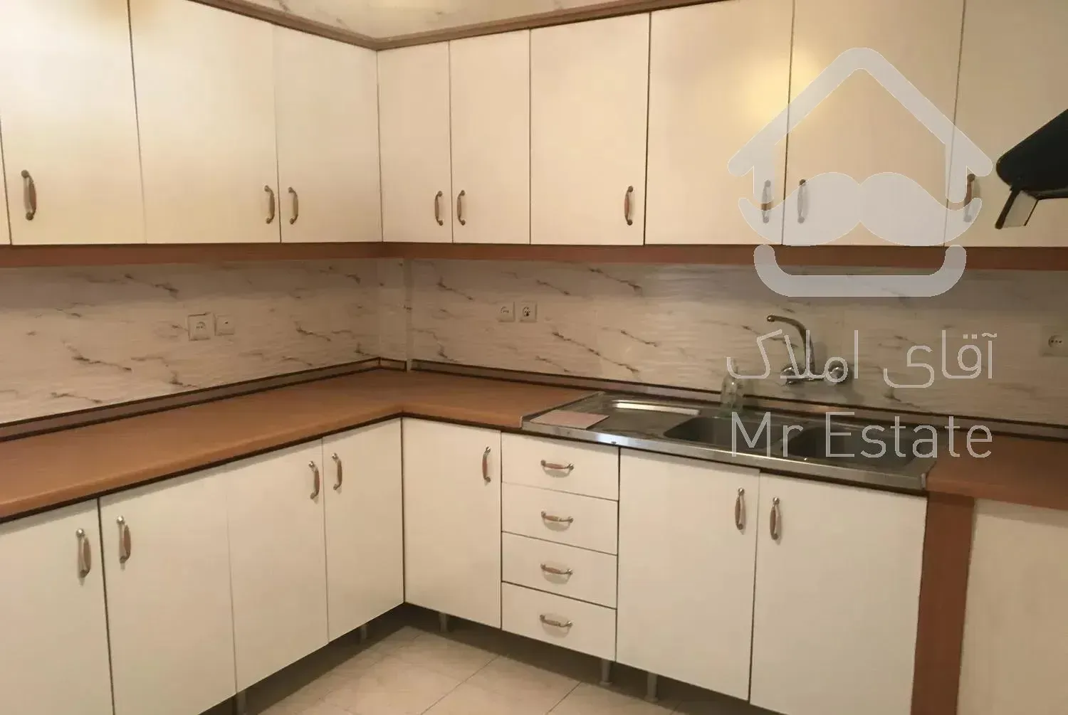 آپارتمان ١٢٠متری فول امکانات،ویو فضای سبز میرداماد