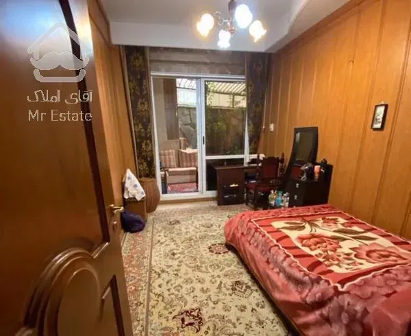 آپارتمان ۱۸۵ متر با ۸۰ متر حیاط اختصاصی /الهیه/