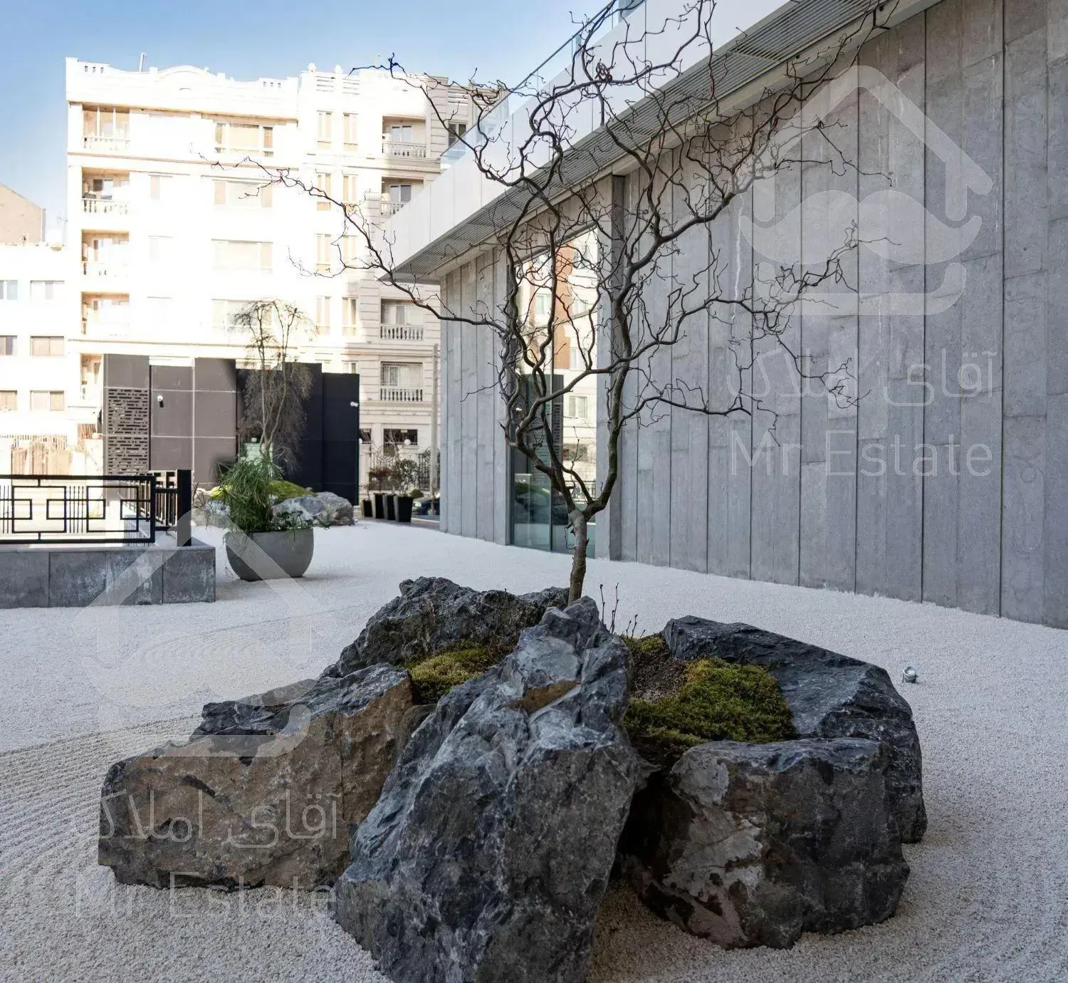 ۱۳۵ متر برج میکا