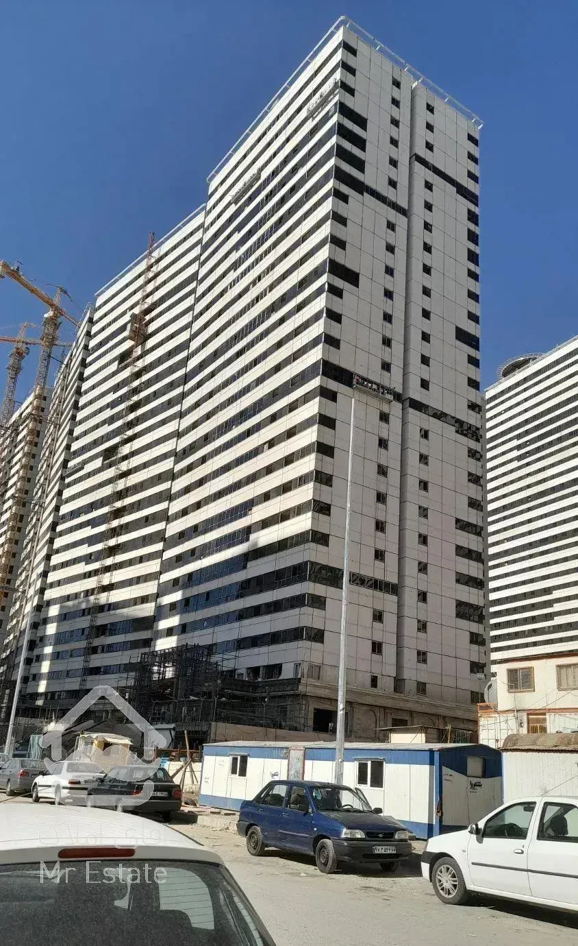 برج ۱۰۰متر چشم انداز کوهستان شریف منطقه ۲۲