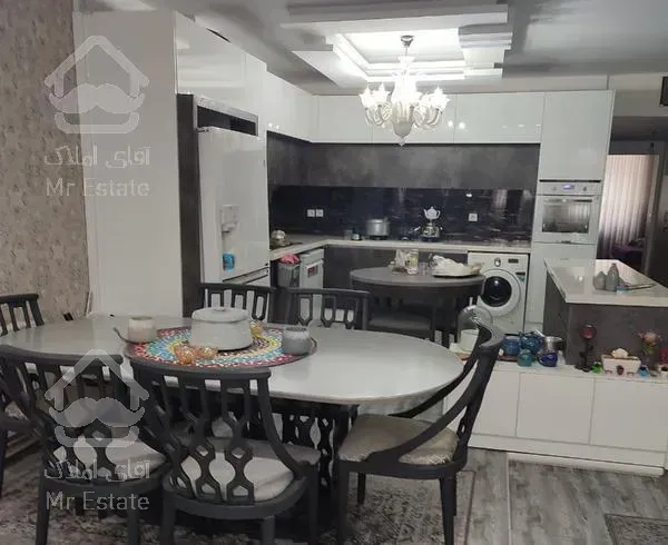 واحد ۱۱۵ متری سندی ۵ متر نورگیر اضافه شده