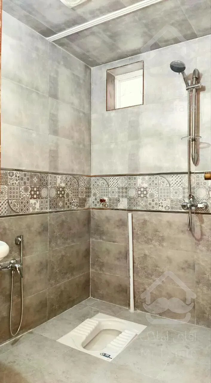 نیم پیلوت جنگلی سند تک برگ لوکیشن قوی