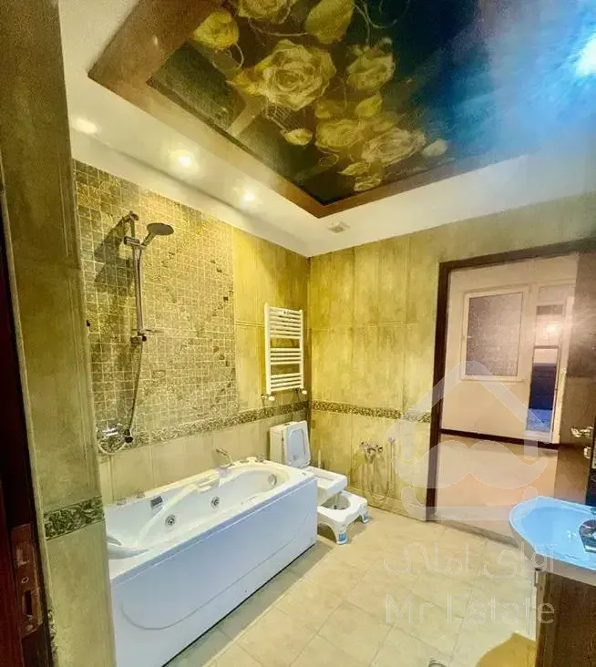 ۱۱۲ متر جردن /۶ ساله /ورودی از حیاط مشجر