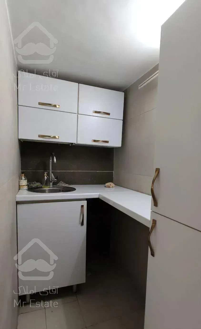 تجریش ٩٠ متر سند اداری (قرارداد ٢ ساله)