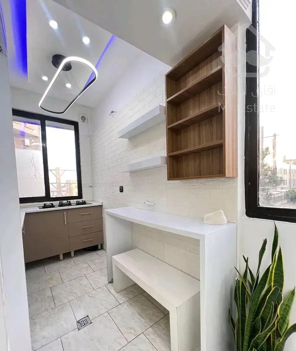 فروش واحد۴۲ متری۱ خوابه غرق در نورطبقه ۲ در اندیشه