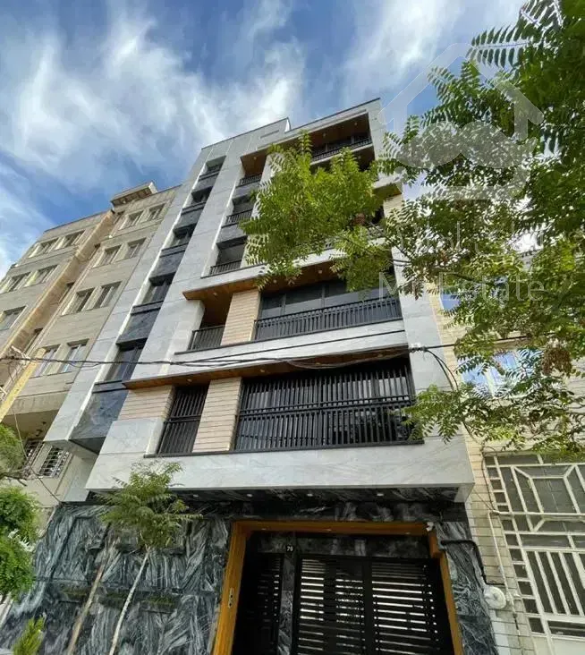 ۱۳۶ متر سه خواب/نوساز کلید نخورده/سازه لوکس و مدرن