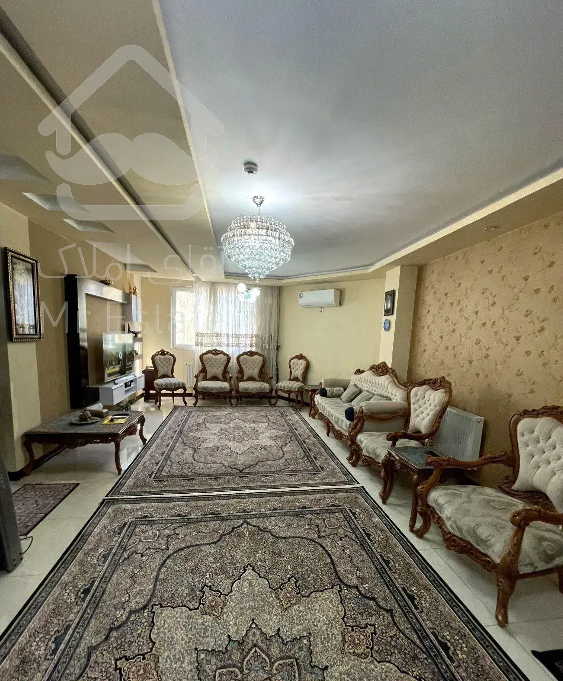 اپارتمان ۹۶ متری دو خواب همراه با حیاط خلوت