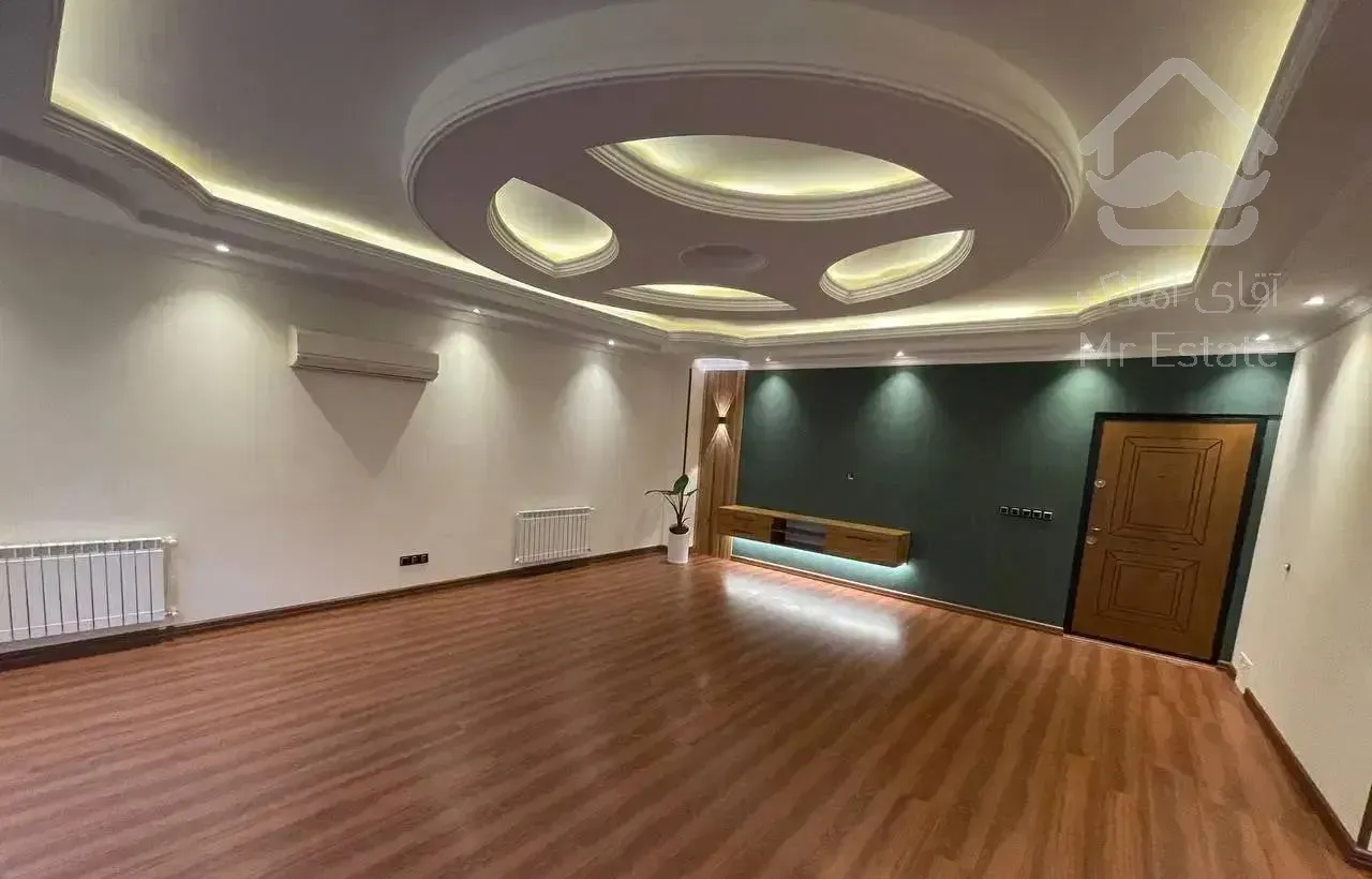 ۸۲ متر ۱۰ ساله مهران زیر قیمت فوری