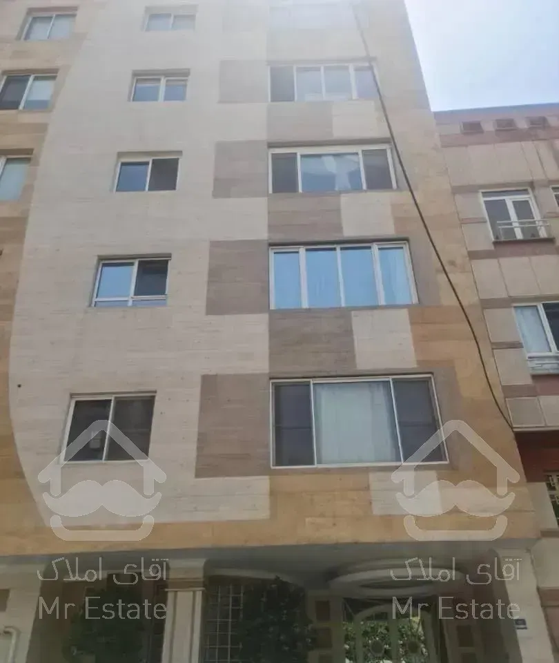 اپارتمان ۱۴۰ متر دیباجی جنوبی